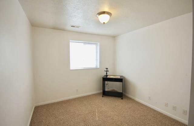 2 Bedroom Condo in the Heart of Provo - Available September 19th 2025 photos photos