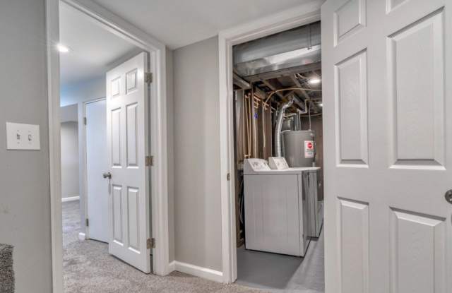 Spacious Renovated 3BR/3BA Home with Brand-New Kitchen photos photos