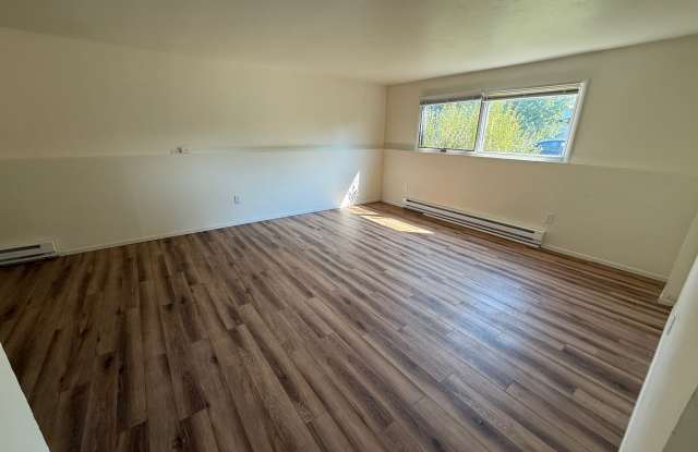 1625 South Rouse Avenue Gallery 4