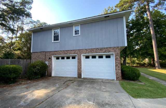 405 Scotsdale Drive Gallery 3