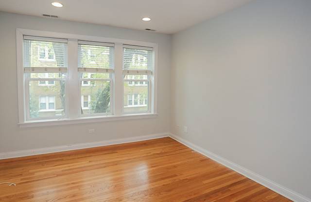 1634-36 W. Grace / 3804-10 N. Marshfield photos photos