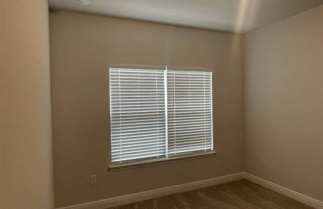 384 Hilburn Ln Gallery 3