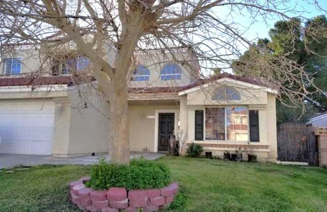 Remodeled 4+3 - $3200 photos photos