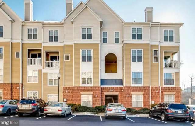 2111 HIGHCOURT LANE photos photos
