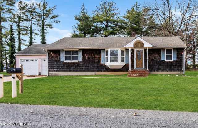 918 Charles Drive photos photos