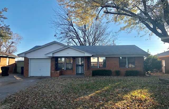 3 Bed/1 Bath Mid-Century Ranch minutes from Midwest City High School - Refrigerator Included photos photos