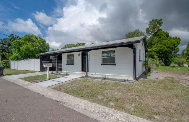 2400 34th Avenue North - 2400 34th Avenue North, St. Petersburg, FL 33713