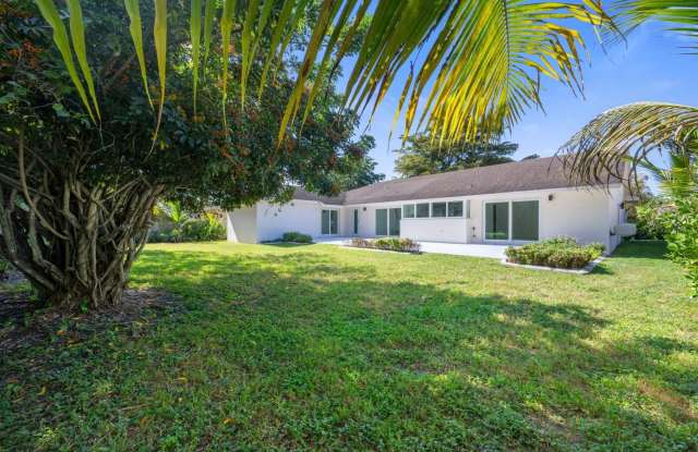 9515 SW 118th Court Gallery 2