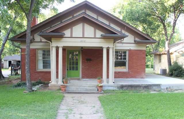 2212 Edwin Street - 2212 Edwin Street, Fort Worth, TX 76110
