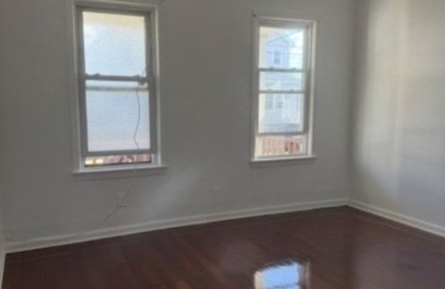 118 Irene St Gallery 1