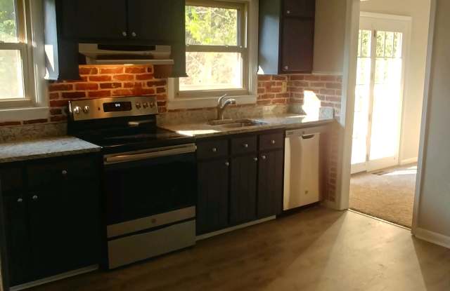 135 Meadowview Dr Gallery 3