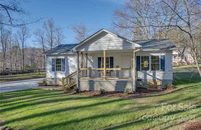 389 Old Clear Creek Road - 389 Old Clear Creek Road, Fruitland, NC 28792