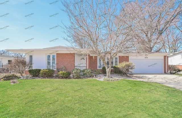 1805 Aqueduct Drive - 1805 Aqueduct Drive, Florissant, MO 63033