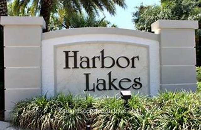 Seasonal 3br 2bath Condo in Harbor Lakes Community photos photos