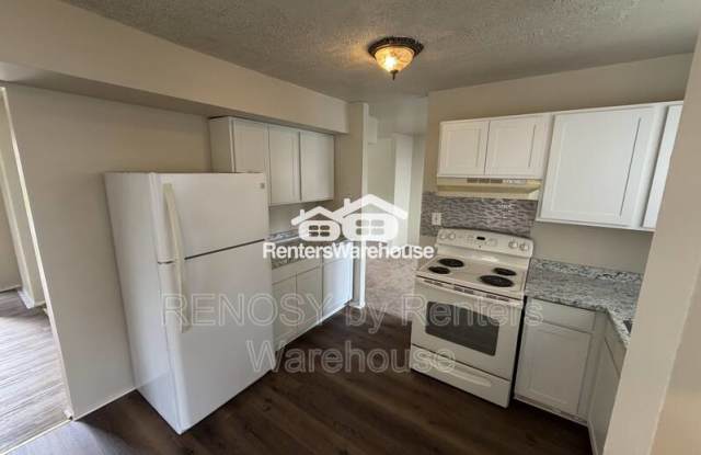 1201 E 43rd St photos photos