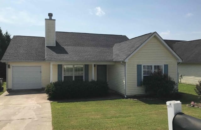 4045 Meadow Glen Way - 4045 Meadow Glen Way, Fairburn, GA 30213