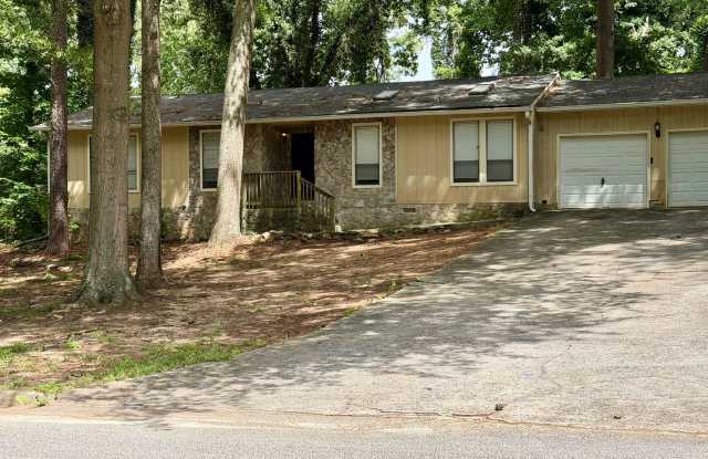 Beautiful 3-Bedroom, 2-Bath Ranch with Spacious Kitchen & Private Backyard photos photos