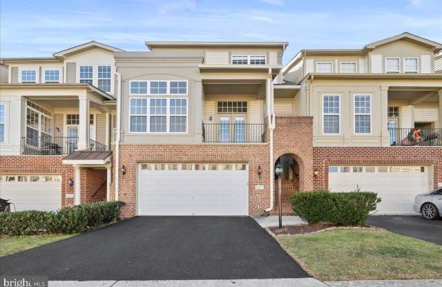 43277 TUMBLETREE Terrace - 43277 Tumbletree Terrace, Broadlands, VA 20148