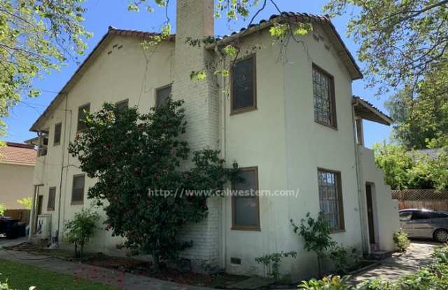 1046 East San Fernando Street Gallery 2