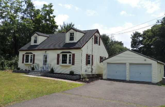 40 Kimberly Circle - 40 Kimberly Circle, North Haven, CT 06473