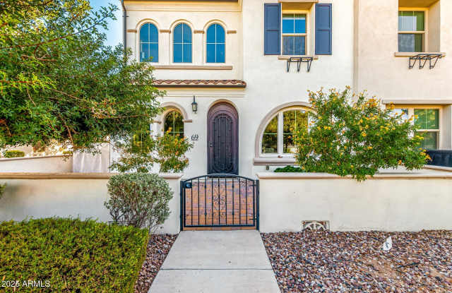 2477 W MARKET Place photos photos