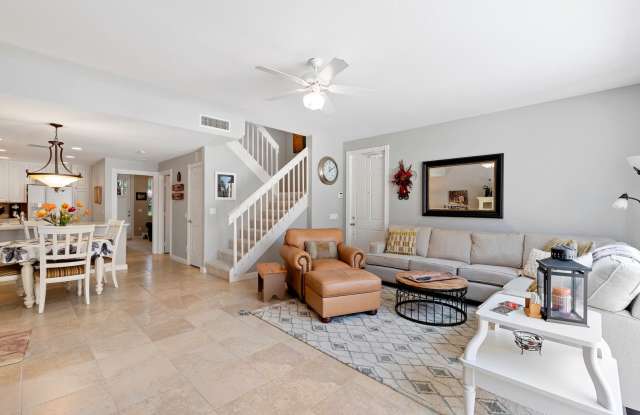 Beautiful FURNISHED 3/3 Cayman town home available now! Gallery 4