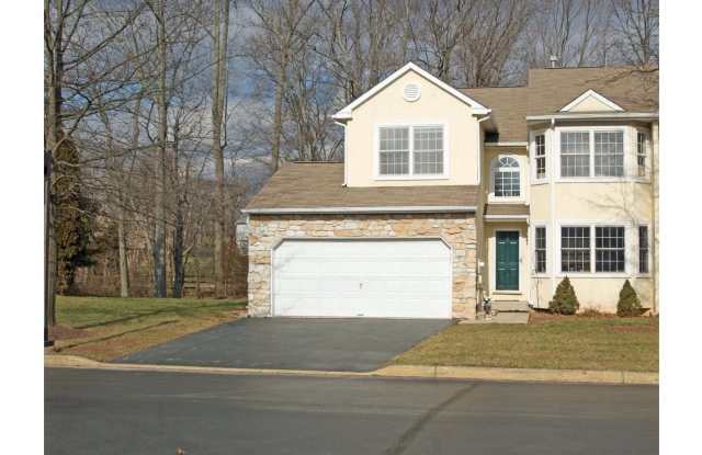 727 LOCUST LN photos photos