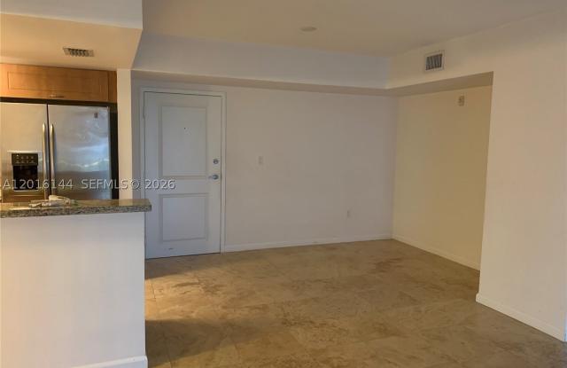 1555 N Treasure Dr Gallery 3