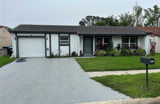 10612 WHITMAN CIRCLE - 10612 Whitman Circle, Williamsburg, FL 32821