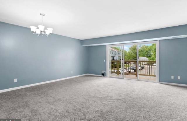 17427 PIPERS WAY Gallery 3