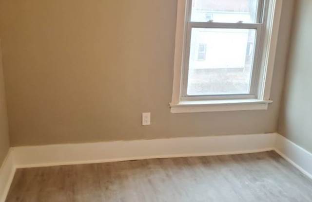 7507 Lawnview Ave Gallery 4