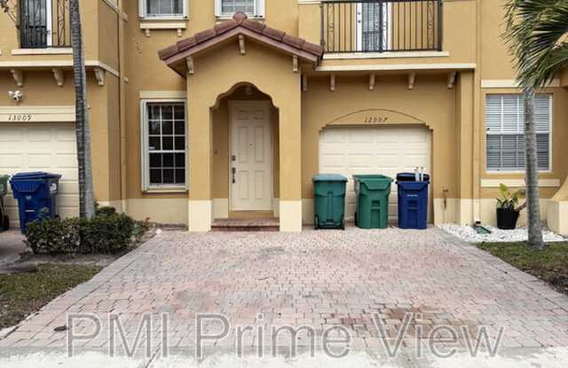 12997 SW 135th St - 12997 Southwest 135th Street, Three Lakes, FL 33186