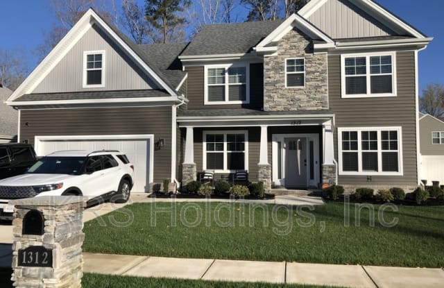 1312 auburn hill dr - 1312 Auburn Hill Drive, Chesapeake, VA 23320