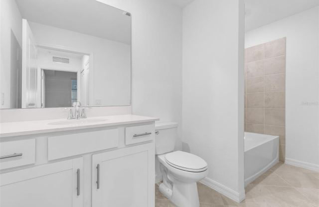 14191 HERITAGE LANDING Boulevard Gallery 2