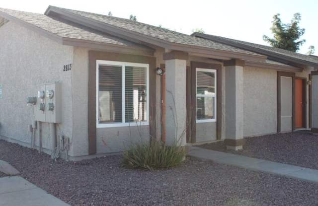 2813 East Capri Circle Gallery 2