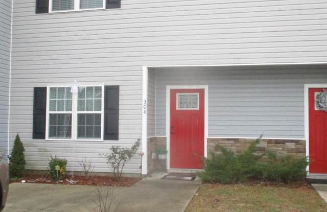 304 Kenan Loop - 304 Kenan Loop, Jacksonville, NC 28546