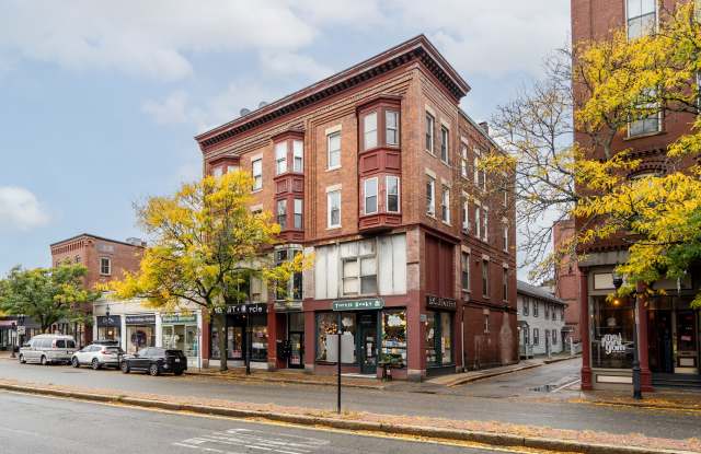 222 Washington Street - 3 Gallery 1