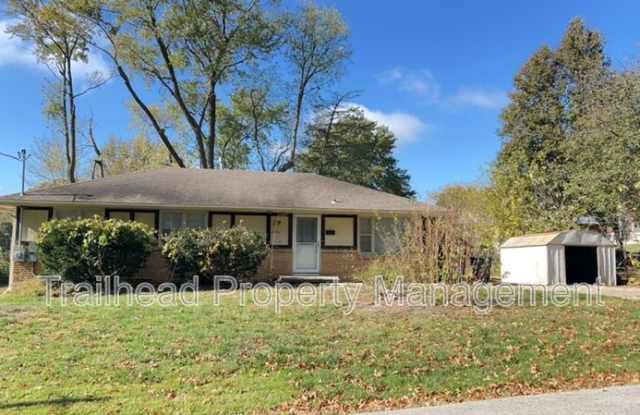 8240 N Holmes St - 8240 North Holmes Street, Kansas City, MO 64118