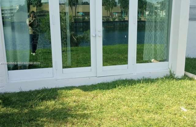 8130 Sunrise Lakes Blvd photos photos 8130 Sunrise Lakes Blvd photos photos