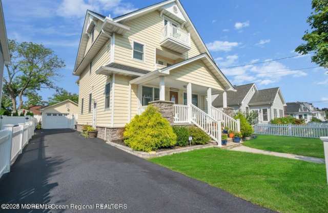 219 Baltimore Avenue photos photos