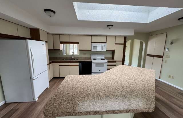 Upgraded 3 Bedroom Home with Garage and Basement photos photos