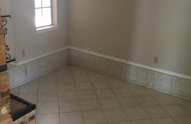 4023 Lynbrook Lane Gallery 3