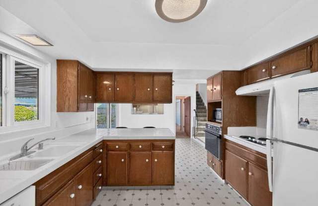 10469 Gregory Circle Gallery 3