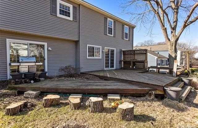 2244 N FAIRVIEW Lane photos photos