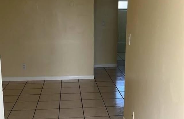 1310 S FEDERAL Highway Gallery 2
