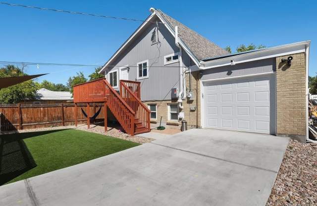 4 Bedroom Single Family Home in Denver photos photos