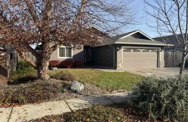 1575 SW Yucca Dr Gallery 3