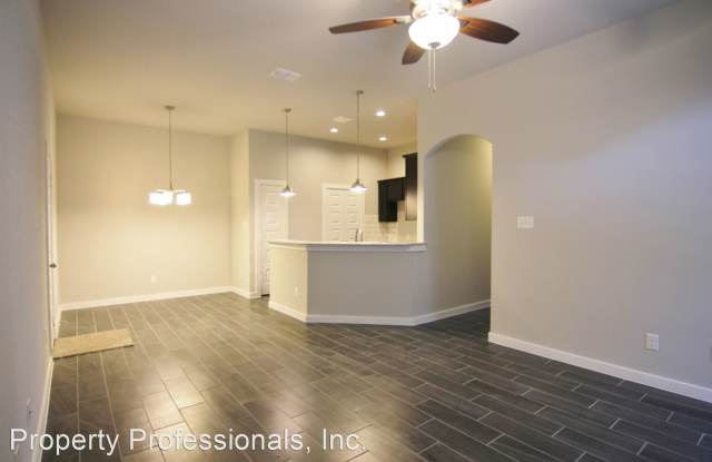 351 Creekside Curve Gallery 4