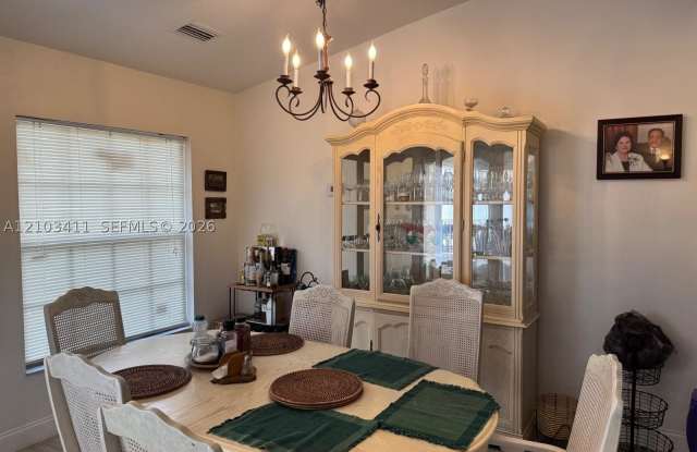 2714 Serenity Cir N Gallery 3