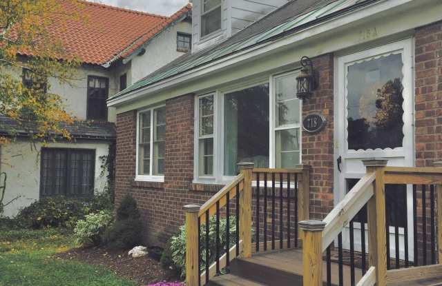 718 Western Avenue photos photos